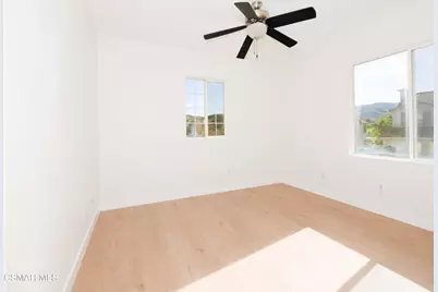 185 Laurel Wood Court, Simi Valley, CA 93065 - Photo 24
