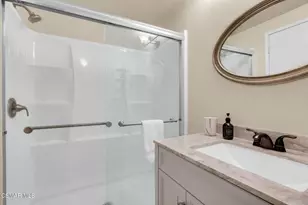 245 Oak Leaf Dr, Thousand Oaks, CA 91360 - Photo 20