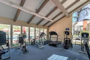 245 Oak Leaf Dr, Thousand Oaks, CA 91360 - Photo 42