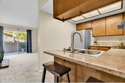245 Oakleaf Drive #202, Thousand Oaks, CA 91360 - Photo 16