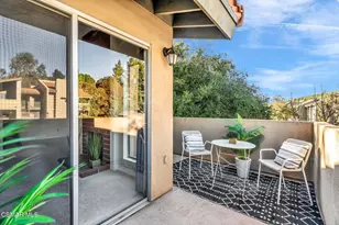 245 Oak Leaf Dr, Thousand Oaks, CA 91360 - Photo 32