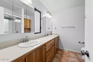 217 Deerwalk Pl, Newbury Park, CA 91320 - Photo 20
