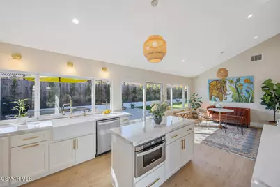 2662 Great Smokey Court, Westlake Village, CA 91362 - Photo 18