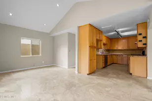 17400 Hemmingway St, Northridge, CA 91325 - Photo 10