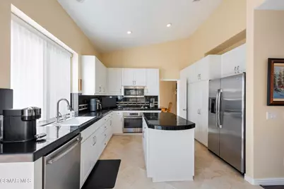 1480 Sappanwood Avenue, Thousand Oaks, CA 91320 - Photo 10