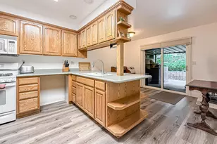 19337 Oak Plaza Ct, Newhall, CA 91321 - Photo 16