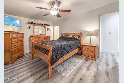 19337 Oak Plaza Court, Newhall, CA 91321 - Photo 30