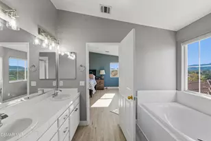 378 Westlake Vista Ln, Thousand Oaks, CA 91362 - Photo 24