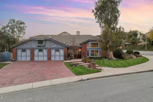 1399 N Lafitte Dr, Oak Park, CA 91377 - Photo 2