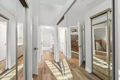 22203 Shadow Valley Circle, Chatsworth, CA 91311 - Photo 34