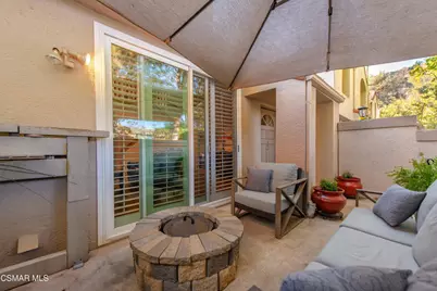 22203 Shadow Valley Circle, Chatsworth, CA 91311 - Photo 4