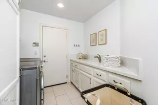 2733 Rocky Point Ct, Thousand Oaks, CA 91362 - Photo 32