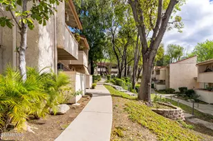 28915 Thousand Oaks Blvd, Agoura Hills, CA 91301 - Photo 32