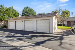 2225 Edelweiss St, Oxnard, CA 93036 - Photo 24