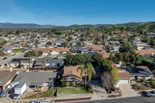 896 Moffatt Cir, Simi Valley, CA 93065 - Photo 48