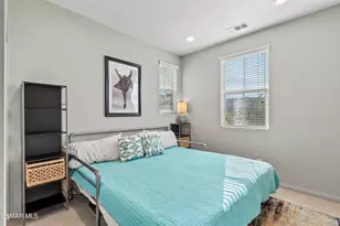 6441 Summit Village Ln, Simi Valley, CA 93063 - Photo 26