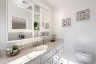 176 W Gainsborough Rd, Thousand Oaks, CA 91360 - Photo 18