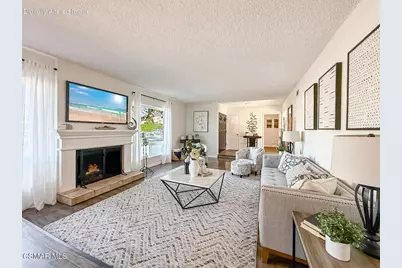 176 W Gainsborough Road, Thousand Oaks, CA 91360 - Photo 4