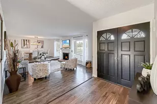 176 W Gainsborough Rd, Thousand Oaks, CA 91360 - Photo 32