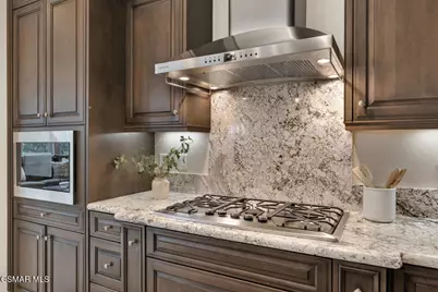 6894 Copper Creek Place, Moorpark, CA 93021 - Photo 18