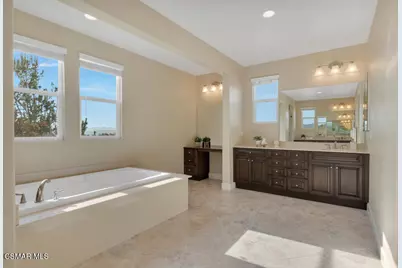 6894 Copper Creek Place, Moorpark, CA 93021 - Photo 44