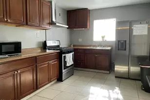 842 S Corta Dr, Santa Ana, CA 92704 - Photo 12