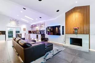 9998 Jamestown St, Ventura, CA 93004 - Photo 4