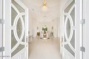 932 Rosario Dr, Thousand Oaks, CA 91362 - Photo 2