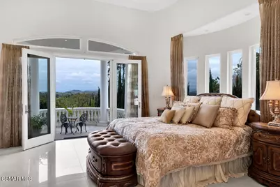 932 Rosario Drive, Thousand Oaks, CA 91362 - Photo 44