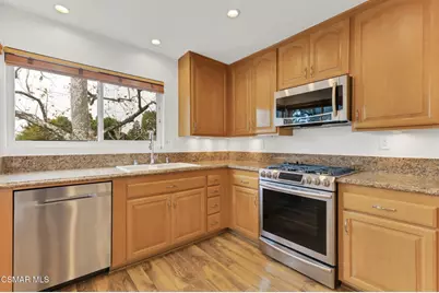 458 Serento Circle, Thousand Oaks, CA 91360 - Photo 18
