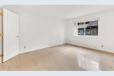 458 Serento Circle, Thousand Oaks, CA 91360 - Photo 22