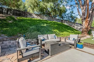 2681 Briarwood Pl, Thousand Oaks, CA 91362 - Photo 24