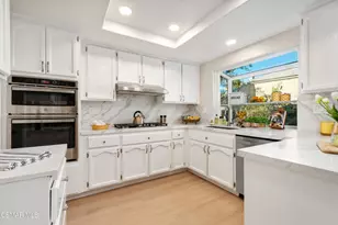 454 Savona Way, Oak Park, CA 91377 - Photo 22