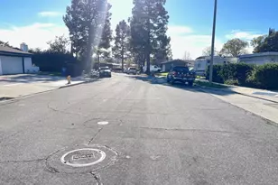 4881 Muirwood Ct, Simi Valley, CA 93063 - Photo 30