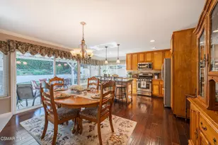 2756 N Dalenhurst Pl, Simi Valley, CA 93065 - Photo 2