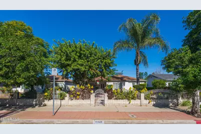 18049 Burbank Boulevard, Encino, CA 91316 - Photo 4