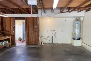 132 Rosehedge Ln, Oak Park, CA 91377 - Photo 28