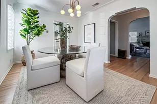 8419 Vicksburg Ave, Los Angeles, CA 90045 - Photo 10