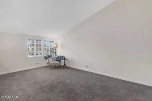 1016 Saxon Pl, Thousand Oaks, CA 91360 - Photo 18