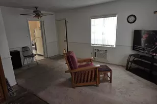 17526 Miranda St, Encino, CA 91316 - Photo 4