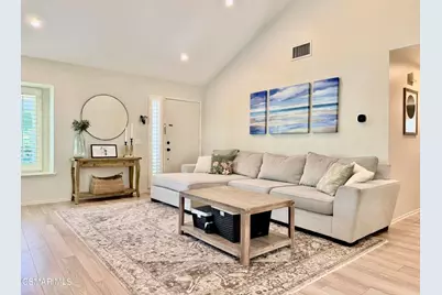 323 Sprucewood Avenue, Oak Park, CA 91377 - Photo 4