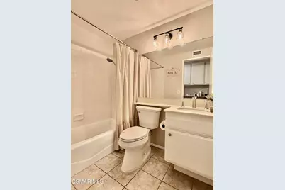 323 Sprucewood Avenue, Oak Park, CA 91377 - Photo 18