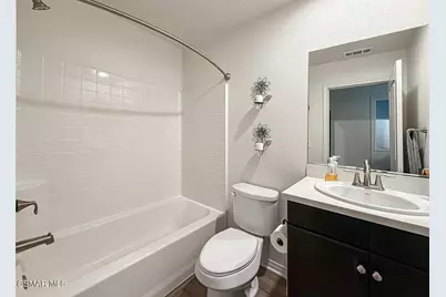 26707 Lexington Lane, Saugus, CA 91350 - Photo 10