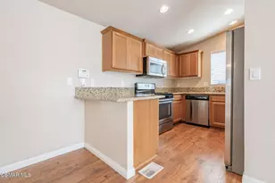 195 Tierra Rejada Road, Simi Valley, CA 93065 - Photo 8