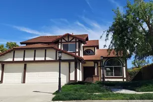 748 Azure Hills Dr, Simi Valley, CA 93065 - Photo 2