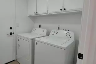 748 Azure Hills Dr, Simi Valley, CA 93065 - Photo 16