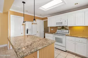 4776 El Prado St, Simi Valley, CA 93063 - Photo 12