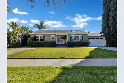 1524 W Riverside Drive, Burbank, CA 91506 - Photo 1