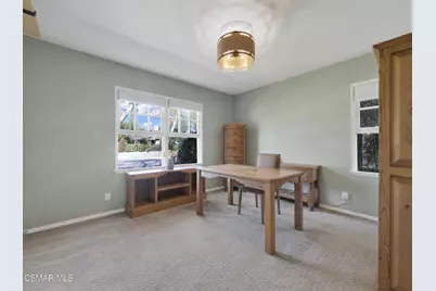 1524 W Riverside Drive, Burbank, CA 91506 - Photo 28