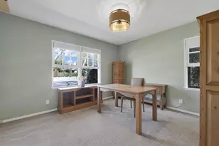 1524 W Riverside Dr, Burbank, CA 91506 - Photo 28